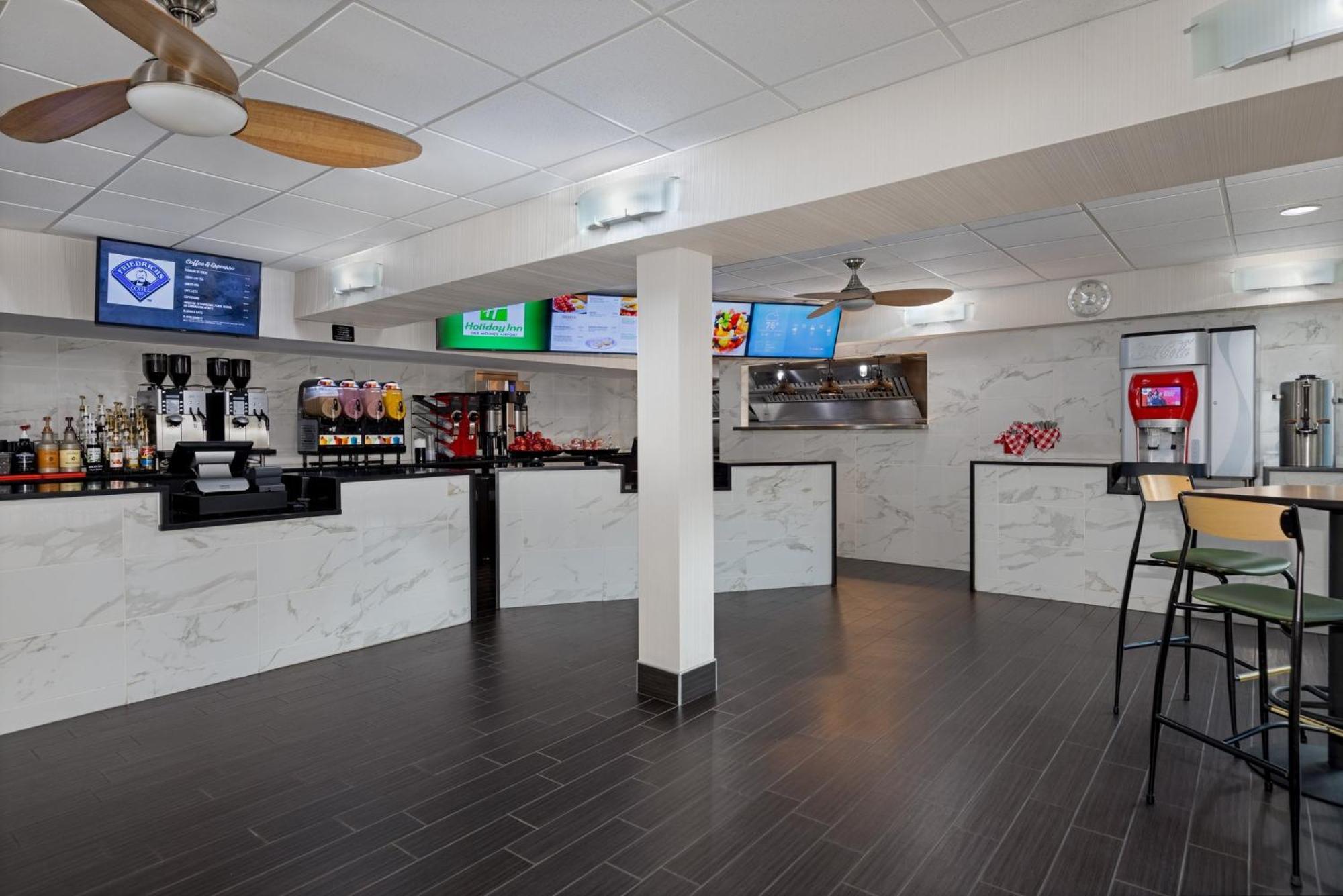 Holiday Inn Des Moines-Airport Conf Center By Ihg Εξωτερικό φωτογραφία